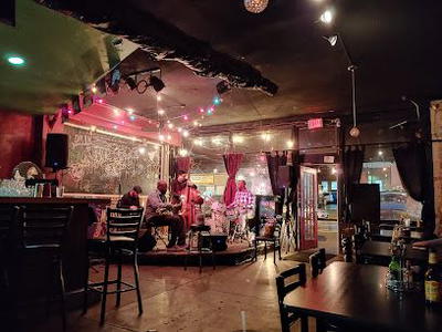 The Free Man Cajun Cafe & Lounge
