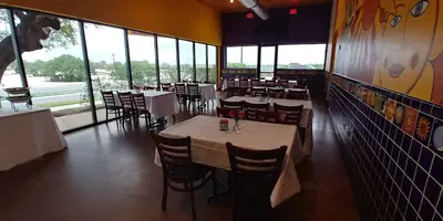 Serranos Cocina Y Cantina