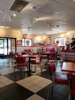 Freddy's Frozen Custard & Steakburgers