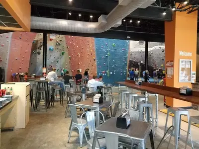 5.ATE Café
