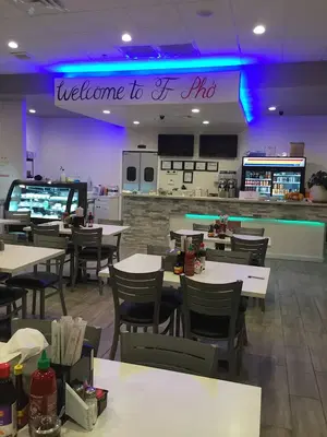 TT Pho