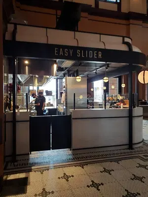 Easy Slider Harvest Hall
