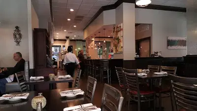 Mac's On Main