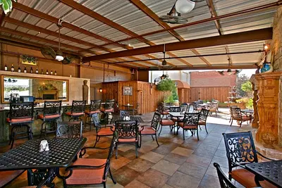 Farina's Winery & Cafe Grapevine