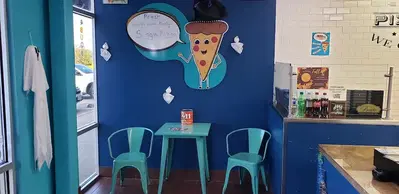 Slingin' Pizza