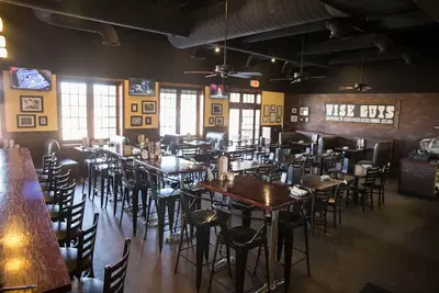 Wise Guys Pizzeria