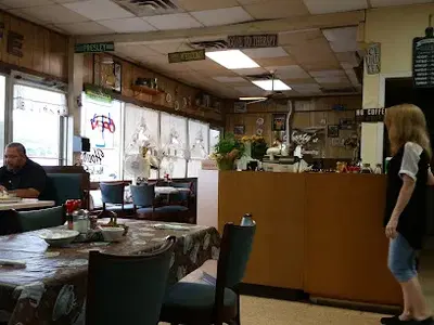 Shorty's Cookin Country
