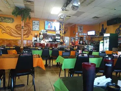 Mi Comal Mexican Restaurant & Bar