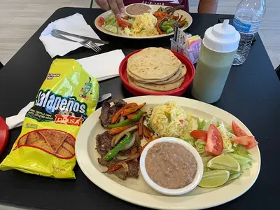 Tienda y Restaurant Lili's