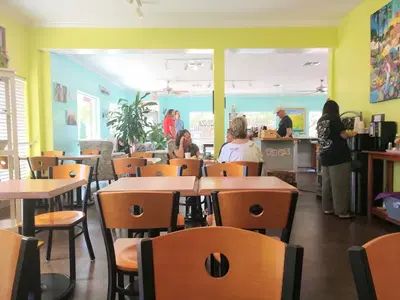 Naturally Cafe