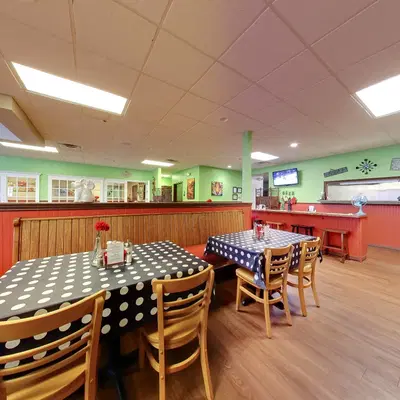 Bacon's Bistro and Cafe