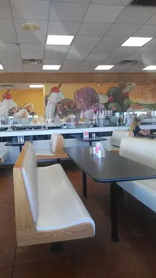 Braum's Ice Cream & Dairy Store