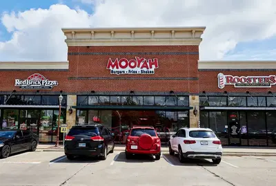 MOOYAH Burgers, Fries & Shakes