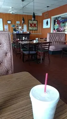 Xavier's Tex Mex & Bar LLC