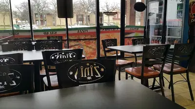 Jonuzi's Pizza