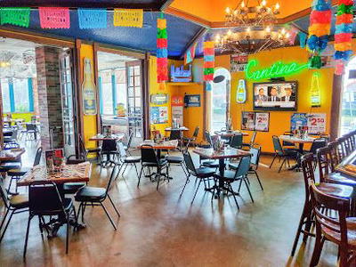 Tomatillos Restaurant & Bar