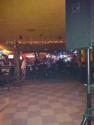 Lynn's Saloon