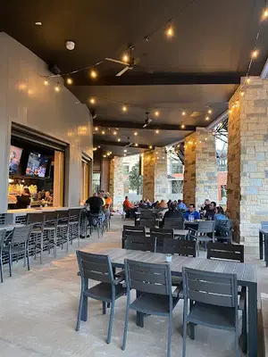 Parry's Pizzeria & Taphouse