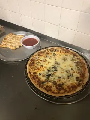 Gina's Pizzeria