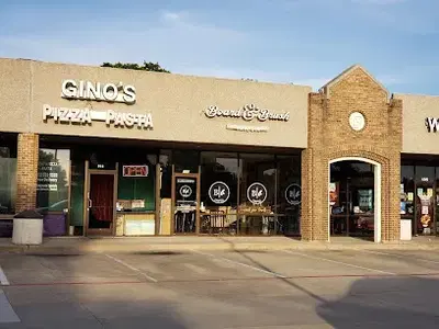 Gino's Pizza