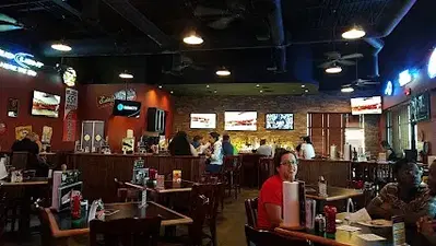 Wing Daddy's Sauce House
