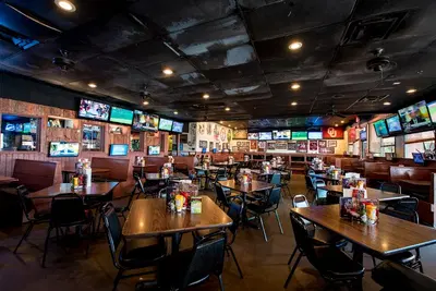No Frills Grill & Sports Bar - Arlington, TX