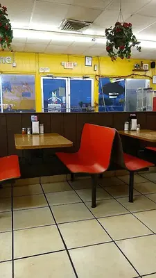 Jaime's Hut Inn