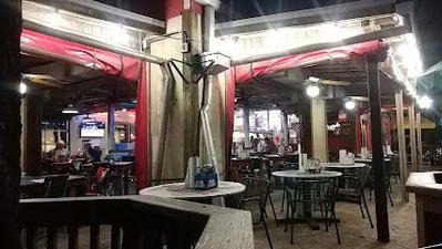 Willie's Grill & Icehouse
