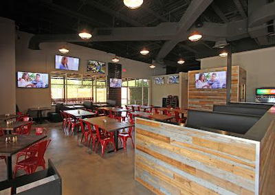 Toss Pizzeria & Pub