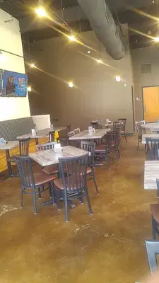 Foxiis Restaurant and Grill