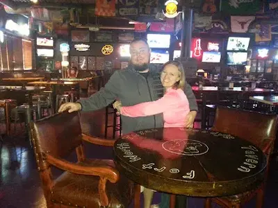 Woody's Tavern