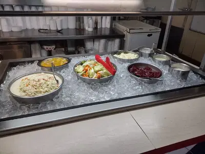 Hartz Chicken Buffet