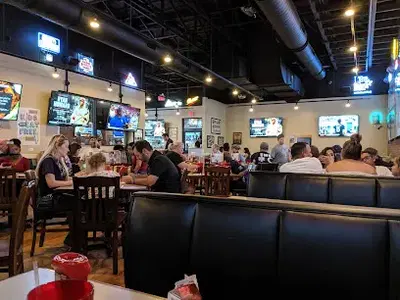 Pluckers Wing Bar