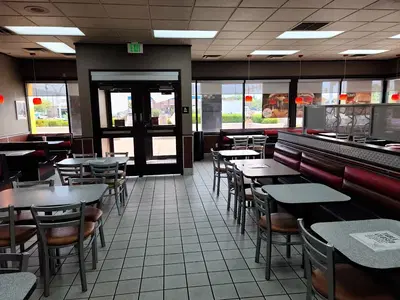 Carl's Jr.