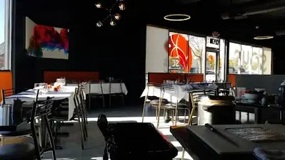 Soy's Sushi Bar & Grill