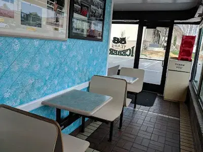 Ballard's Iceberg Drive-in