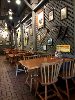 Cracker Barrel Old Country Store
