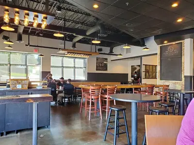 Twin Hickory Tavern