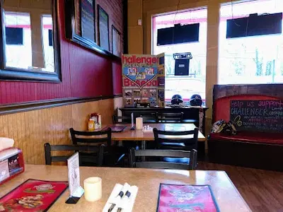 Pizza Chef Restaurant & Sports Bar