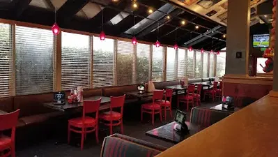 Red Robin Gourmet Burgers and Brews