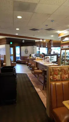 Shari's Cafe and Pies