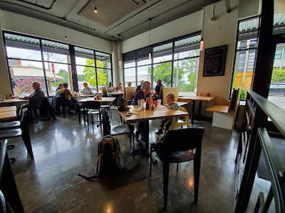 Heyday Bar & Restaurant
