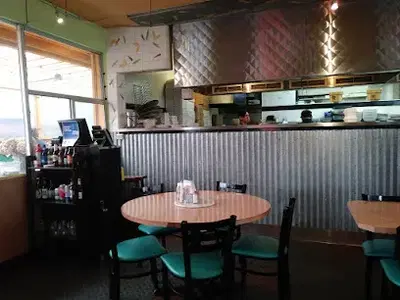 Suni's Pizza & Burgers