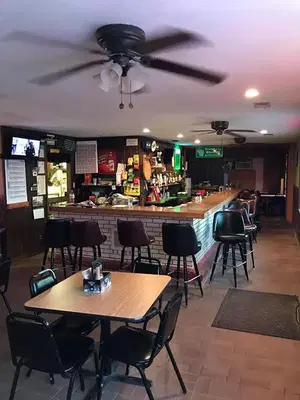 Roof & Bricks Bar & Grill