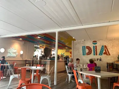 Noche Restaurant & Bar