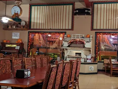 Organ Piper Pizza Palace