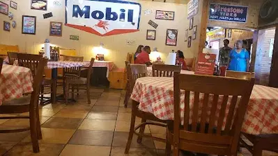 Famous Dave's Bar-B-Que