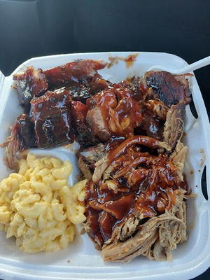 Pop's BBQ Memphis Style