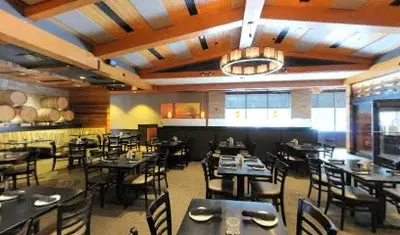 Cooper’s Hawk Winery & Restaurant