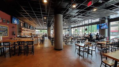 DOC's Commerce Smokehouse